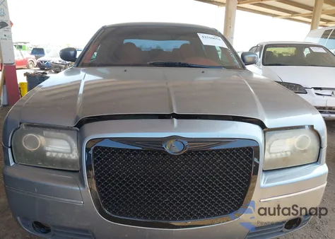 2007 Chrysler 300 Touring z USA, uszkodzony, nr VIN 2C3KA53G67H726810
